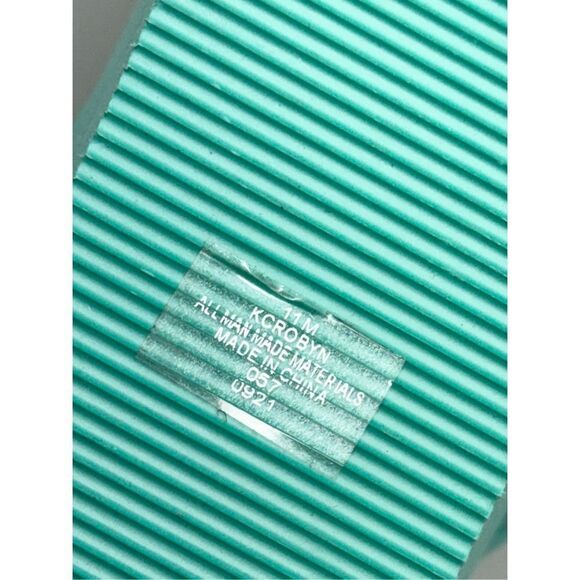 Calvin Klein Sandals Womens Size 11 Green Open Toe Slip On Platform - Picture 9 of 10